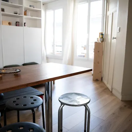 Hostnfly - Beautiful Bright In Belleville Apartment *